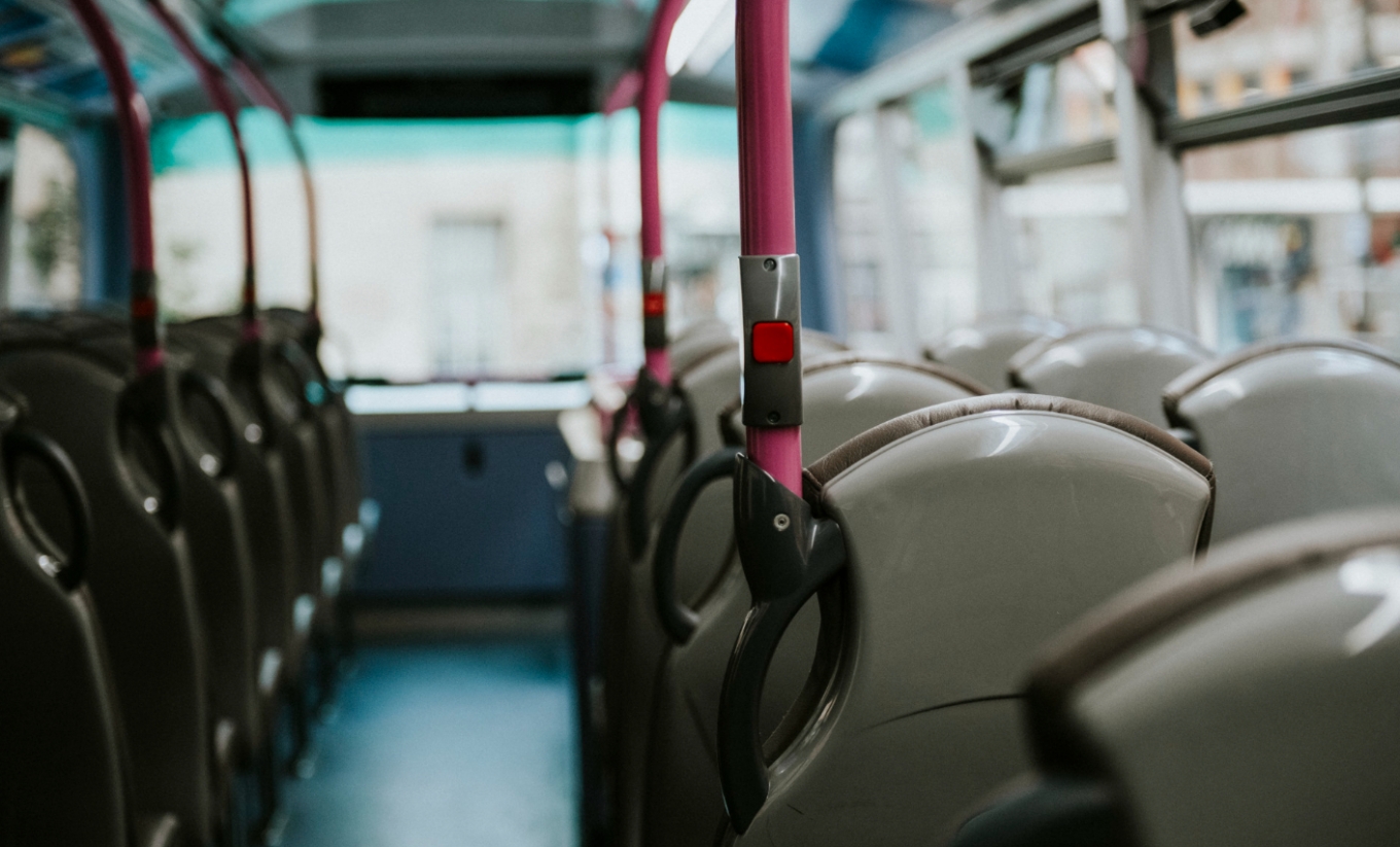 Optymalizacja komunikacji: Nowe połączenia autobusowe w regionie świętokrzyskim