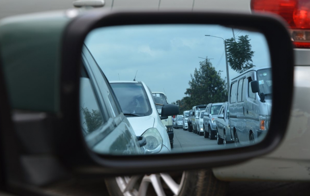 Wypadek samochodowy na drodze krajowej nr 74 w Górnie. Możliwe utrudnienia w ruchu drogowym.