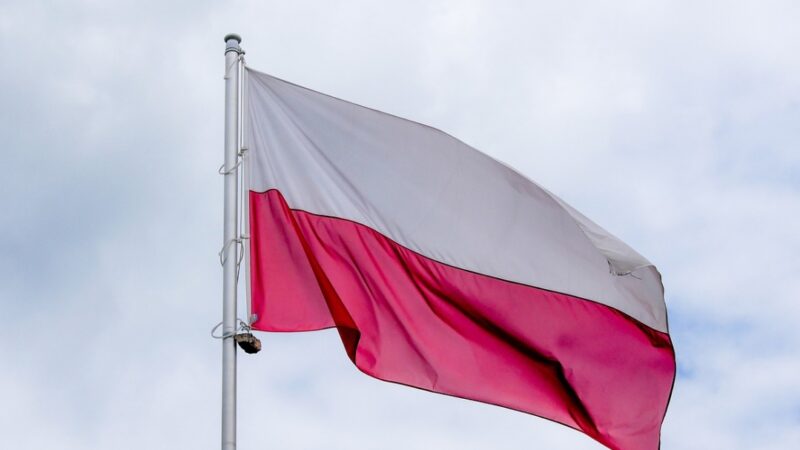Trzy majowe dni pełne uroczystości. Święto Pracy, Dzień Flagi RP, a także obchody 20. rocznicy przystąpienia Polski do Unii Europejskiej