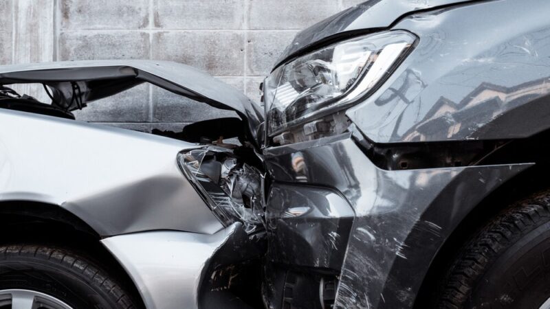 Śmiertelny wypadek na trasie 74: Zginął kierowca volkswagena