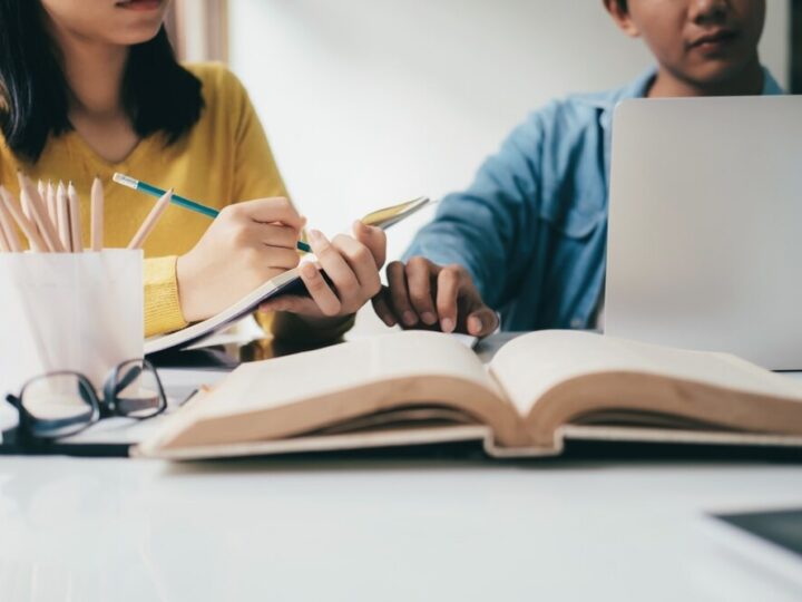 Języki nowożytne w edukacji: Jak stworzyć środowisko sprzyjające ich rozkwitowi?