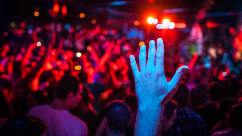 Kielce z hukiem żegnają lato: Przebój Lata Radia ZET i Polsatu zachwycił tłumy na Kadzielni!
