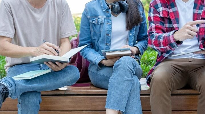 Młodzieżowa Przedsiębiorczość: Nowa Era Edukacji Ekonomicznej dla Młodych Talentów
