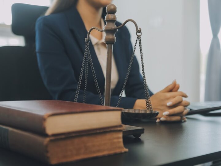 Polacy coraz bardziej czujni: Wzrost donosów na nieuczciwych sąsiadów i przedsiębiorców