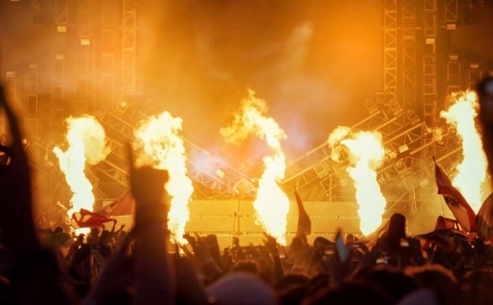 Seniorzy na scenie WDK: Emocjonujący wieczór pełen pasji i talentu