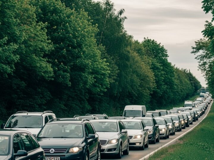 Nowe zasady ruchu wokół kieleckich cmentarzy na Wszystkich Świętych