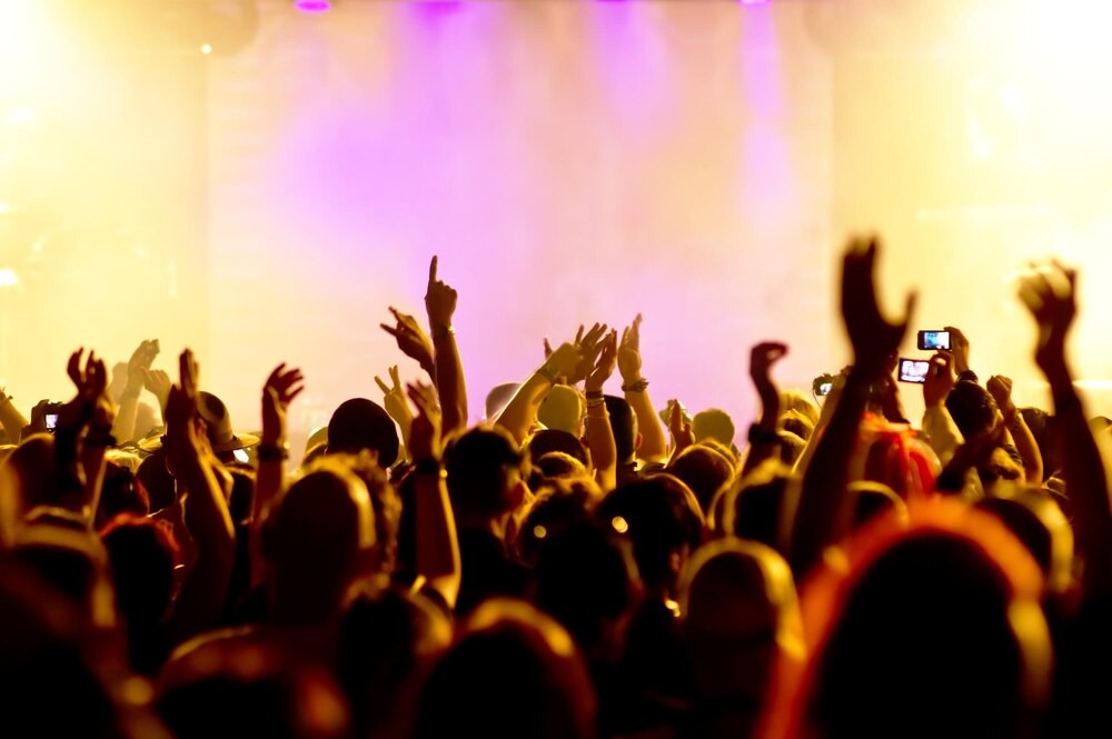 Emocjonalna podróż z Agatą Turkot: „Dom Dobry” w Kino Fenomen