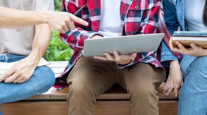 Edukacja ekologiczna dla młodzieży: Oddychaj czystym powietrzem!