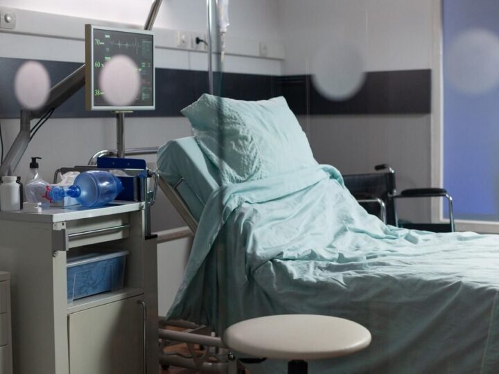 Nowoczesne defibrylatory AED w Gminie Nowiny podnoszą bezpieczeństwo mieszkańców