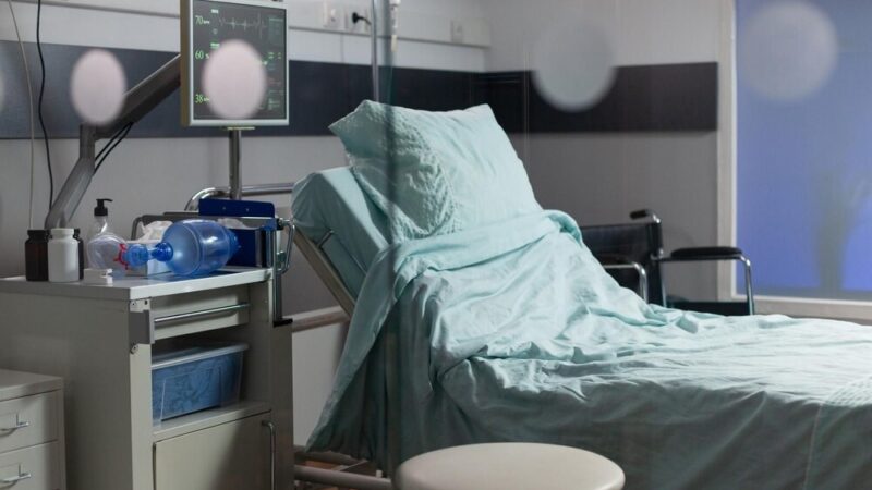 Nowoczesne defibrylatory AED w Gminie Nowiny podnoszą bezpieczeństwo mieszkańców