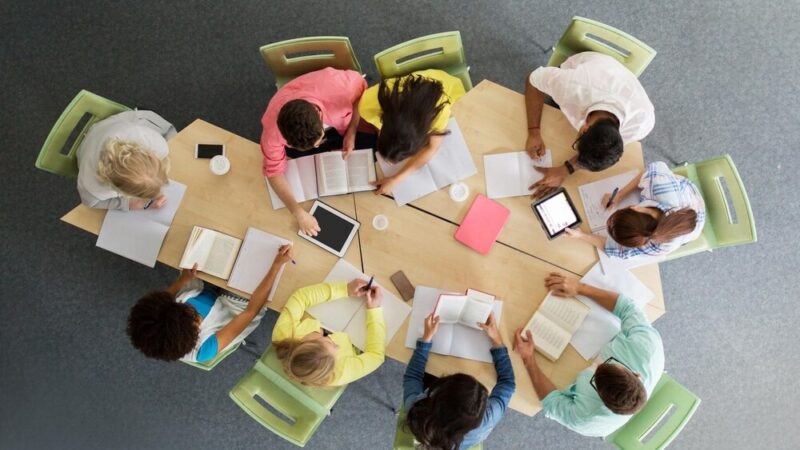 Pierwszoklasiści z Woli Kopcowej oficjalnie wkraczają w szkolne życie!