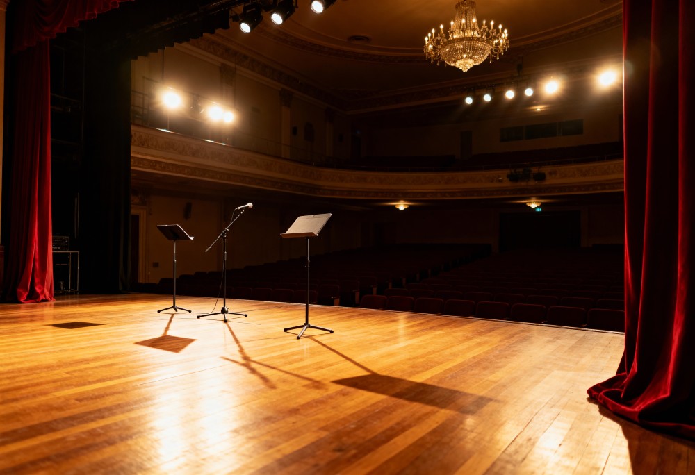 Seniorzy na scenie: IX Ogólnopolski Festiwal Teatralny „OTE – Senior” w Chęcinach