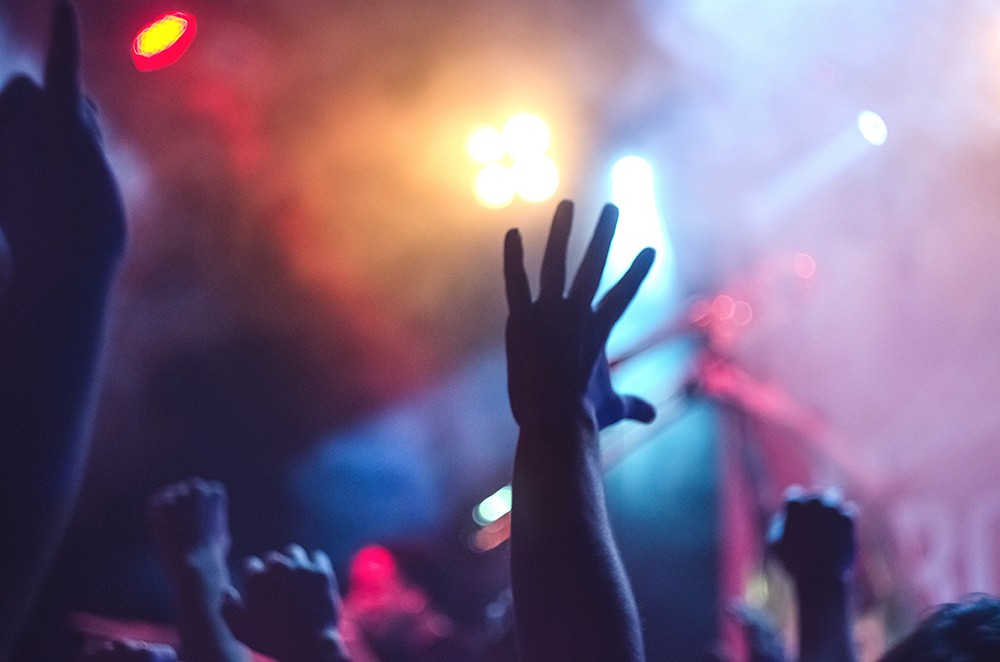 Sylwestrowa podróż muzyczna z Laurą Łącz w KCK