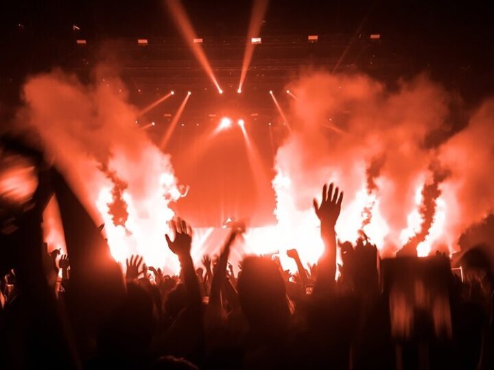 Kielce w rytmie Silent Disco: Cicha impreza pełna emocji!