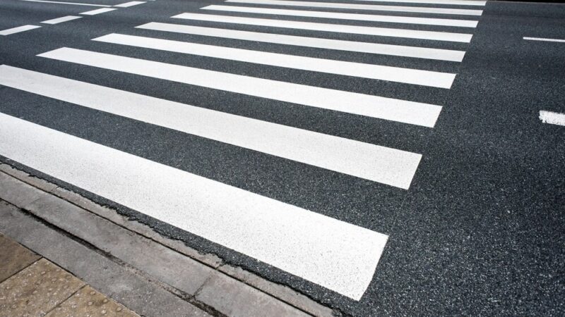 Kierowca MPK odnajduje zaginioną dziewczynkę dzięki czujności