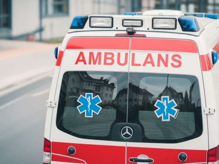 Mężczyzna w potrzebie: Mieszkańcy i policja ratują życie w Małogoszczu