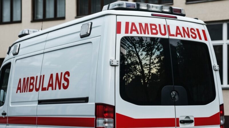 Policjanci uratowali seniorkę wołającą o pomoc