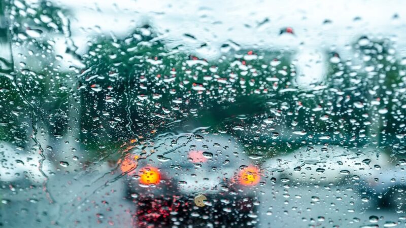 Marznące opady w Kielcach: IMGW ostrzega na weekend