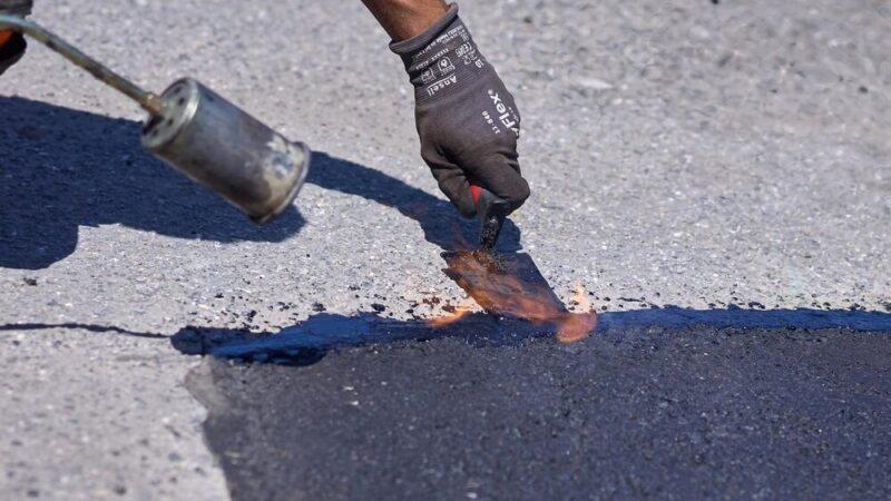 Nowa inwestycja w Dyminach: bezpieczniejsza droga i chodnik dla mieszkańców