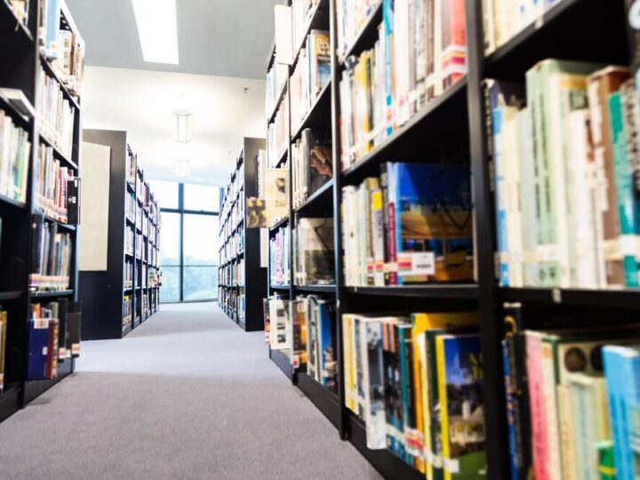 Literackie Noworoczne Spotkanie: Podsumowania i Nowe Horyzonty w Kielcach