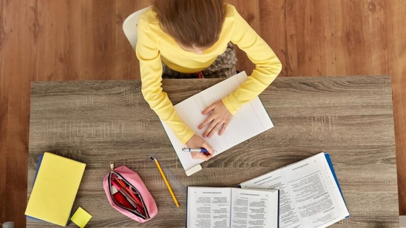 Zainspiruj swoje dziecko do nauki technologii! Bezpłatne warsztaty clickON od Minecrafta po AI