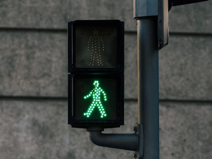 Szaleńczy rajd kierowcy w sercu miasta stwarzał zagrożenie dla pieszych