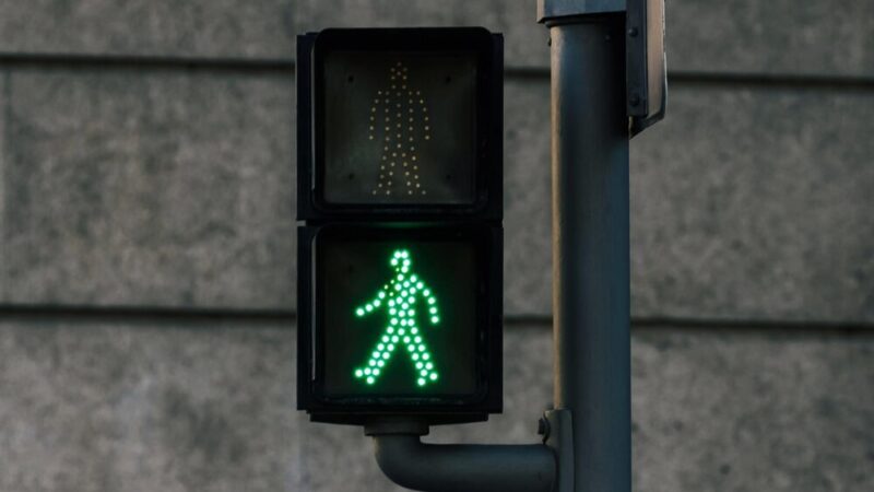 Szaleńczy rajd kierowcy w sercu miasta stwarzał zagrożenie dla pieszych