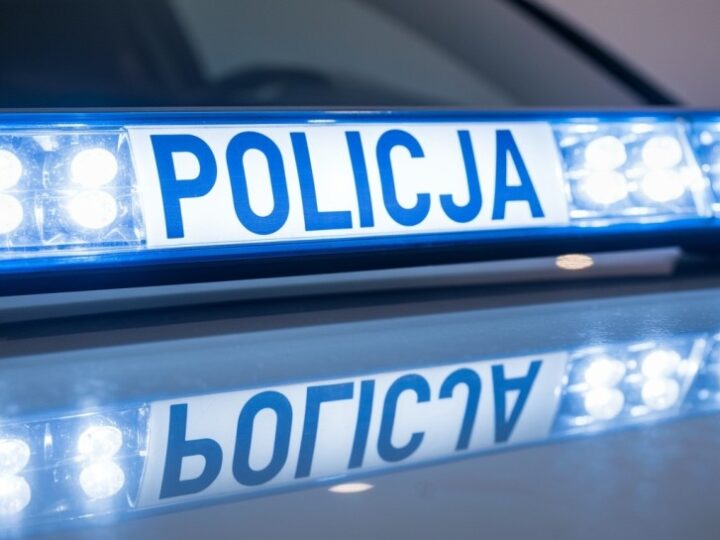 Kradzież butelek i telefonu zakończona aresztowaniem 32-latka
