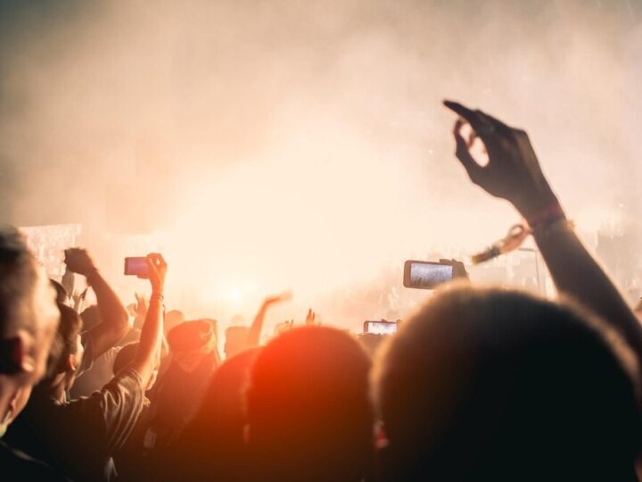 Koncert Izabeli Trojanowskiej: Muzyczne Święto Kobiet w Chęcinach