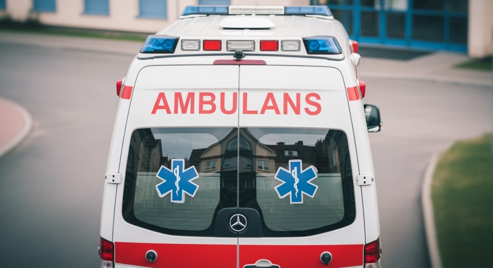 Bohaterowie w mundurach: Policjanci z drogówki ratują życie w Końskich