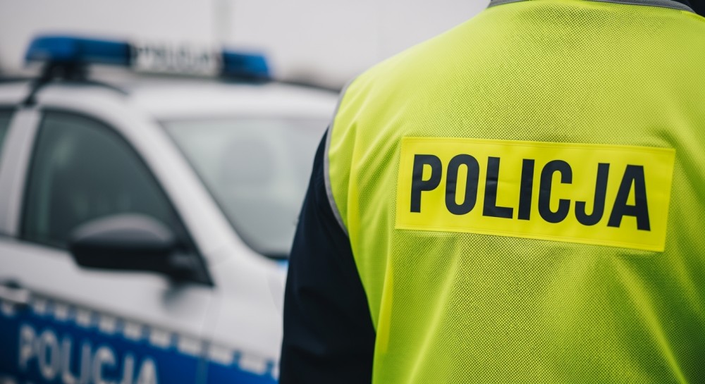 Zielona przestrzeń pod presją: kierowcy niszczą miejskie tereny rekreacyjne