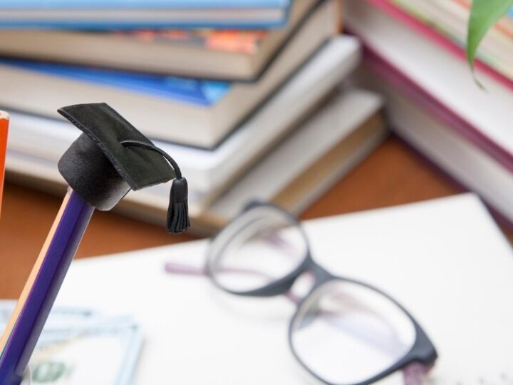 Młodzież w „SmiKlandzie”: Edukacja o zagrożeniach i odpowiedzialności społecznej