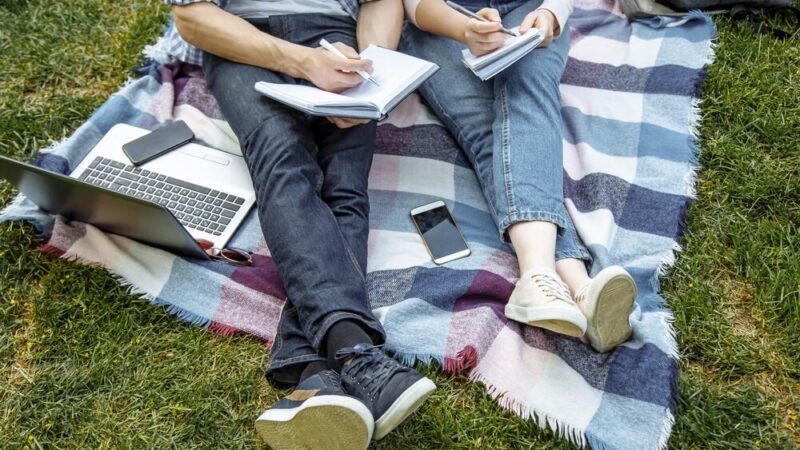 Młodzież odkrywa przyszłość zawodową na wydarzeniu „Fach w ręku”