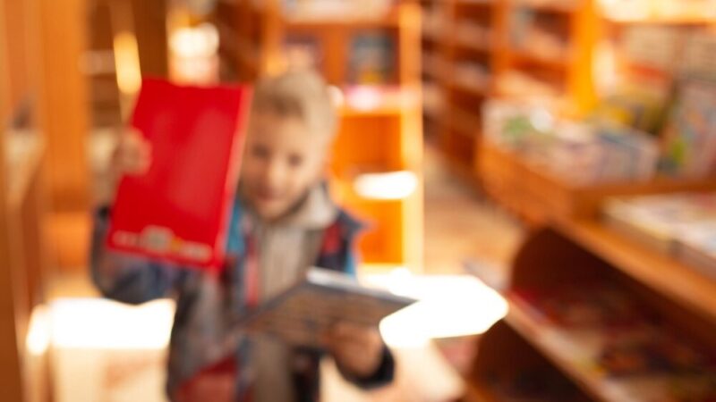 Bezpieczeństwo w sieci: Jak szkoły walczą z hejtem i cyberprzemocą?