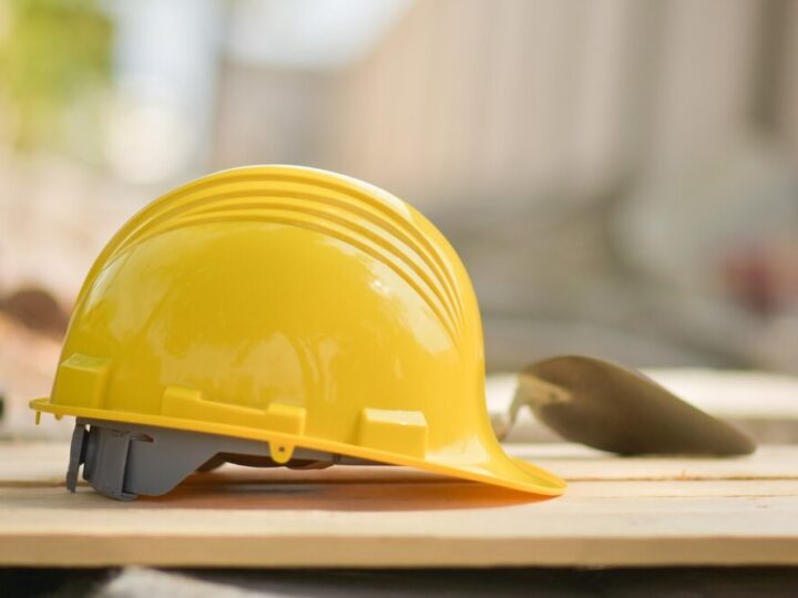 Nowa remiza OSP w Chęcinach: budowa w pełnym toku!