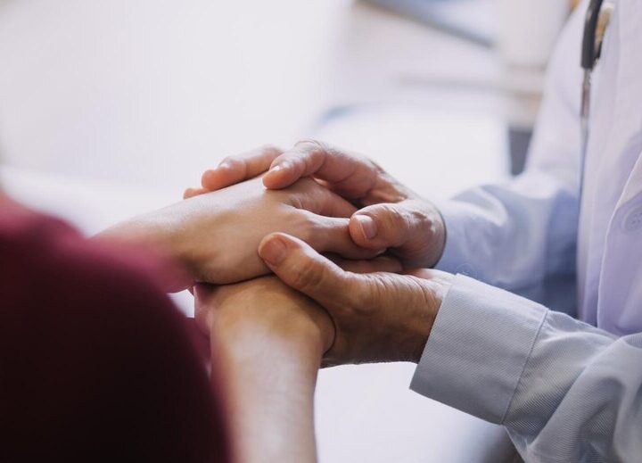 Kielce w centrum uwagi: kluczowe decyzje zdrowotne przed sesją Rady Powiatu