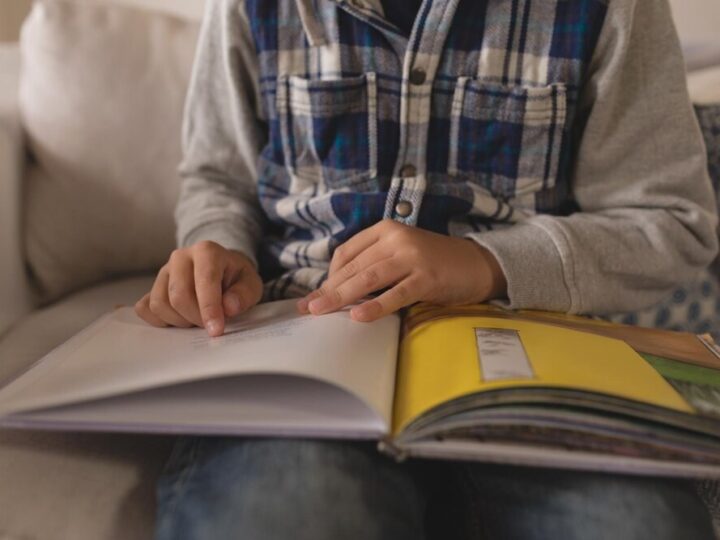 Radosne spotkanie z Panem Poetą: dzieci odkrywają magię książek w Masłowie