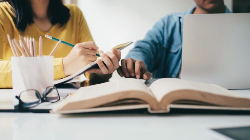 Maturzyści w akcji: Próbne egzaminy przed wielkim dniem!