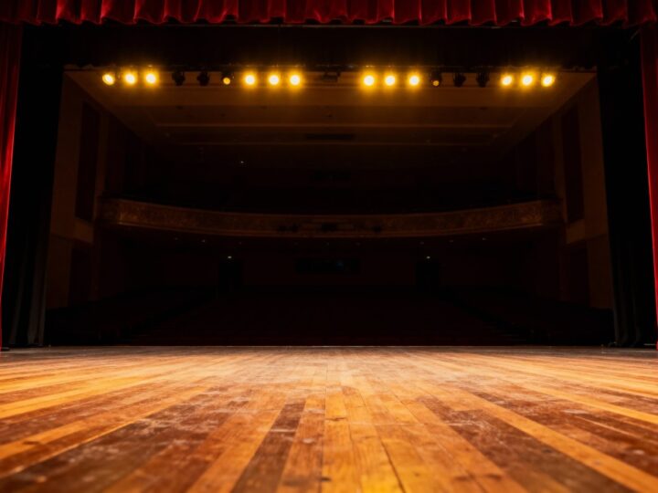 Niezapomniany wieczór z Kniaziem Spirydonem – dołącz do farsy!