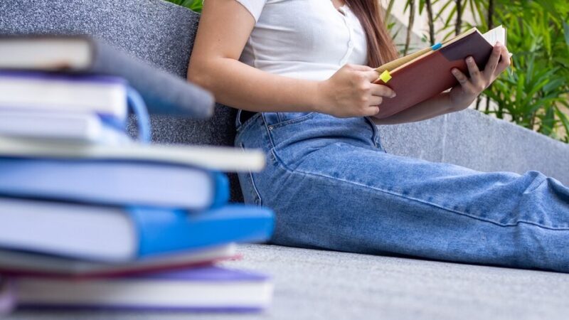 Odkrywaj naukę w Chęcinach: Festiwal Młodych Geniuszy!