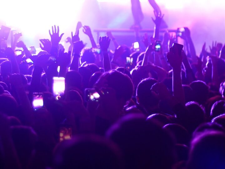 Rockowe emocje w Chęcinach: koncert w hali „Pod Basztami” 25 kwietnia