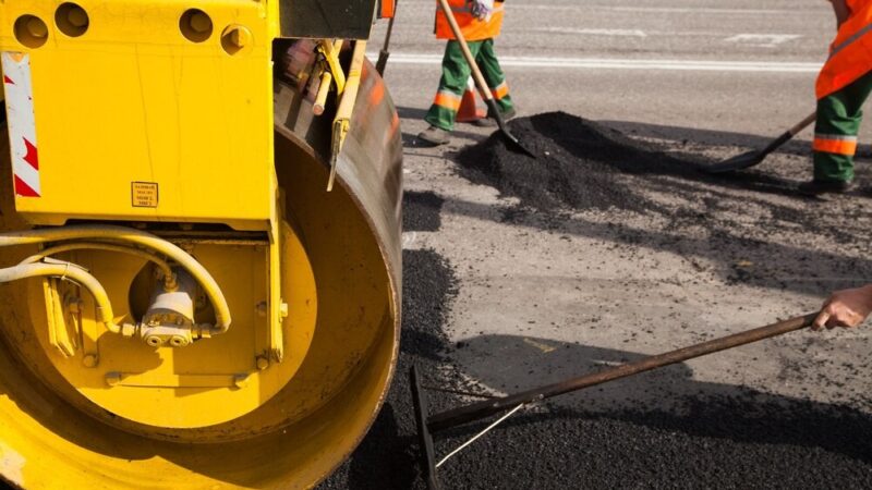 Inwestycje drogowe w gminie Piekoszów: Trzy kluczowe projekty na horyzoncie