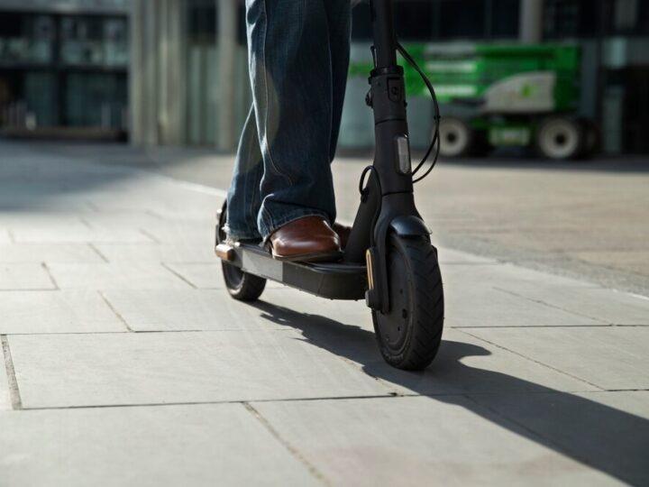 Ucieczka na skuterze kończy się surowym wyrokiem dla recydywisty
