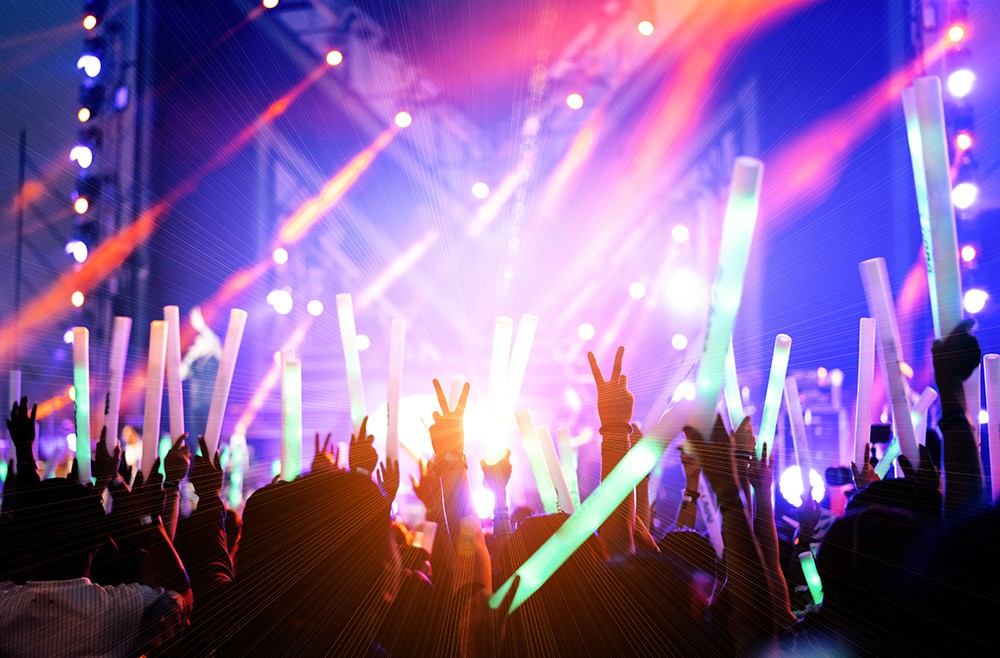 Rockowe Chęciny: Muzyczna Ekspresja, Która Porwała Tłumy