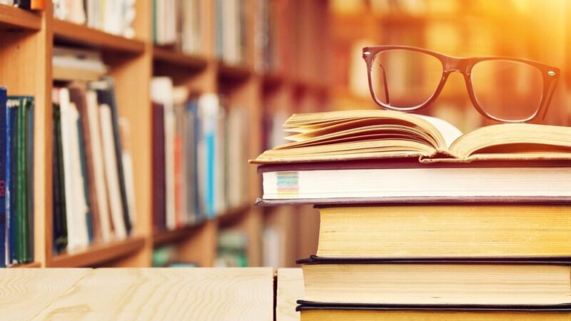 Literackie Święto w Chmielniku: Odkryj Magię Tygodnia Bibliotek!
