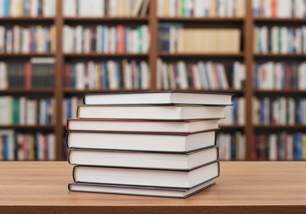 Masłów zyska nowe środki na rozwój biblioteki publicznej dzięki porozumieniu z powiatem