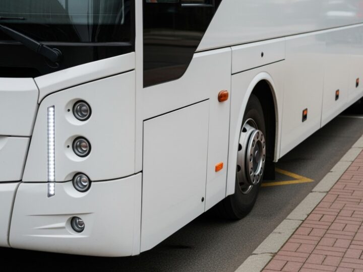 Sezonowe autobusy CK1 i CK2: odkryj Kielce bez własnego auta!