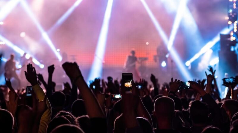 Dożynki Gminne w Ciekotach: święto tradycji, muzyki i lokalnych smaków!