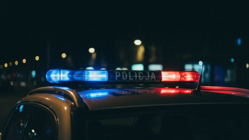 Policja w Pińczowie zapobiega chaosowi w sklepie dzięki błyskawicznej interwencji