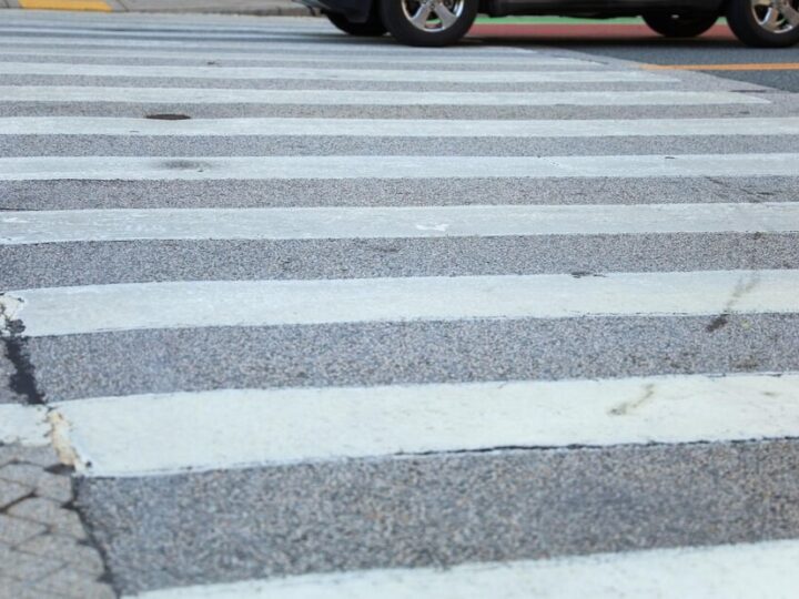 Bezpieczna droga do szkoły: Policja dba o dzieci w Kielcach